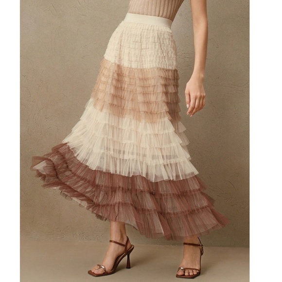 Classic Color Block Stretchy Waist Layered Tulle Maxi Skirt - Picture 5 of 12